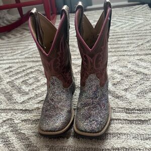 Barely worn Smokey Mountain toddler sparkle cowgirl boot